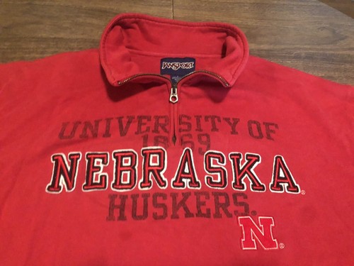 Nebraska Cornhuskers Embroidered Partial Zip Medium Red Sweatshirt - Picture 3 of 12
