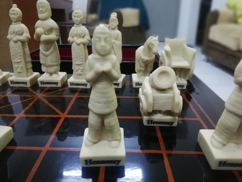 Hennessy Oriental Asian Chinese Chess Set Wood Box Hand Crafted Painted Vintage - Picture 5 of 12