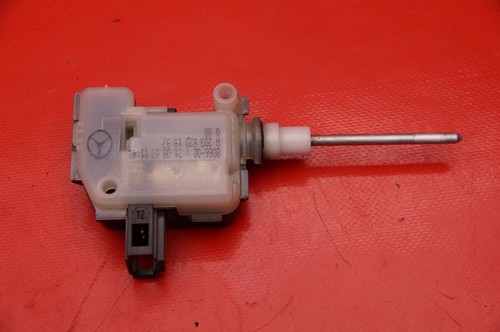 Mercedes W211 S211 E-Klasse W203 Stellmotor Tankklappe A2038201997 Original /28