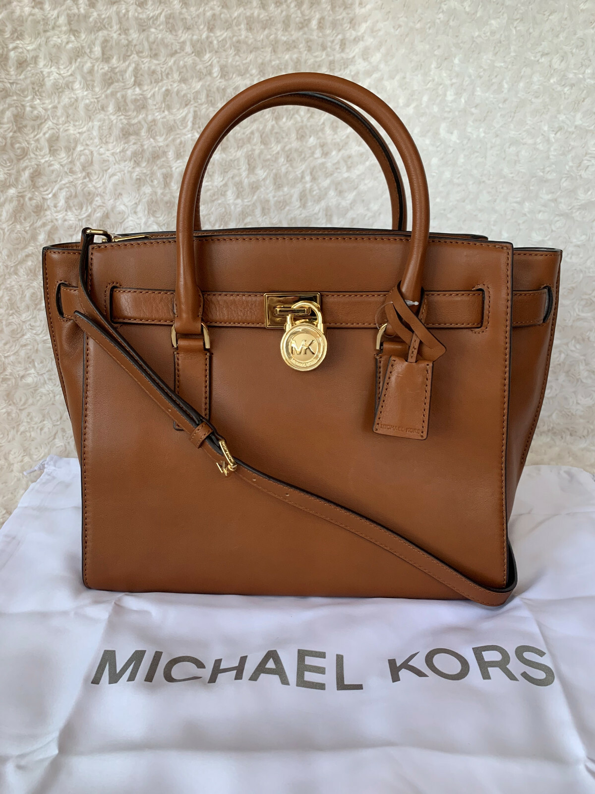 michael kors hamilton traveler