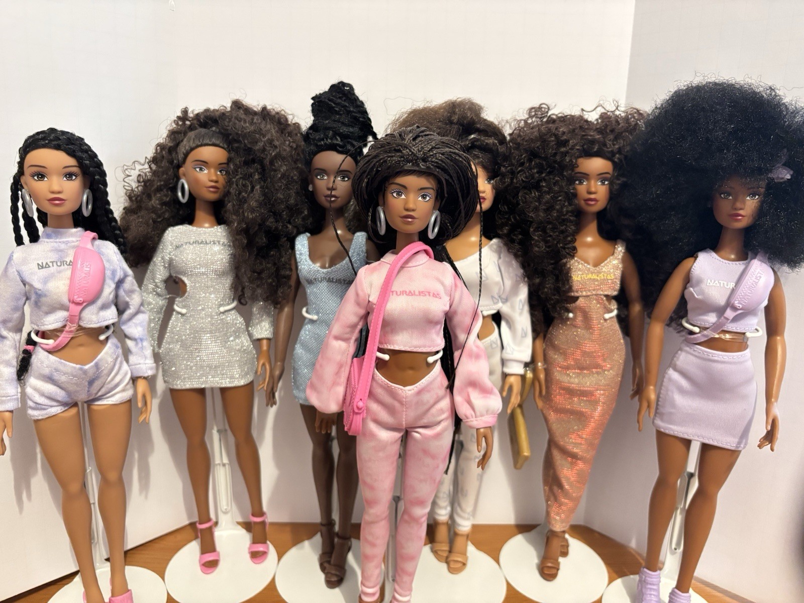 Naturalistas Fashion Doll Lot 7 Dolls with Accessories