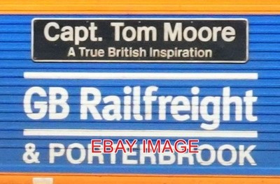 PHOTO  CAPT TOM MOORE  NAMEPLATEPLATE  4L04 BIRCH COPPICE TO FELIXSTOWE NORTH IN