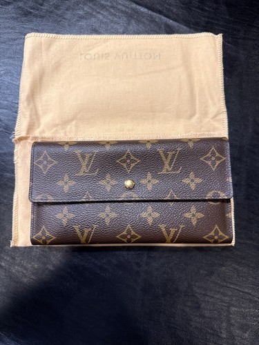 Louis Vuitton- Brown Monogram Sarah Wallet