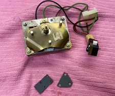 Realistic Lab-54 & BSR C167.S.1 Turntable MOTOR W/ SWITCH POWER CONNECTOR # FP20