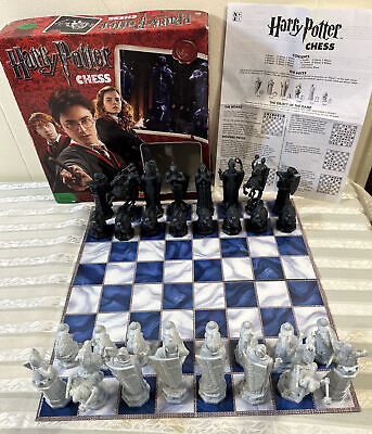 Smart chessboard straight out of 'Harry Potter' moves its pieces