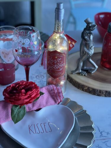Bouteille de potion d'amour en verre Saint-Valentin allumée avec minuterie neuve avec étiquettes - Photo 1/10