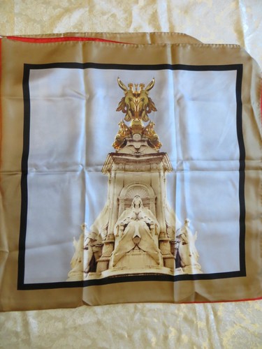 NWT Burberry 100% Silk Scarf/Shawl 55"x55" OVER SIZE MADE IN ITALY - Picture 6 of 8