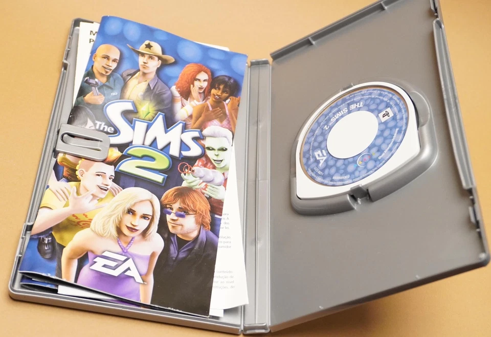The Sims 2 PSP Game - CIB, Tested & Working - PAL Region 2 - Image 3 of 4