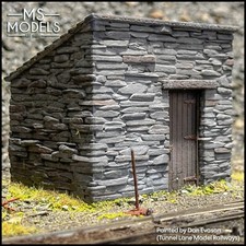 Small Stores/Toilet Building Slate Built OO9/O16.5 gauge Quarry