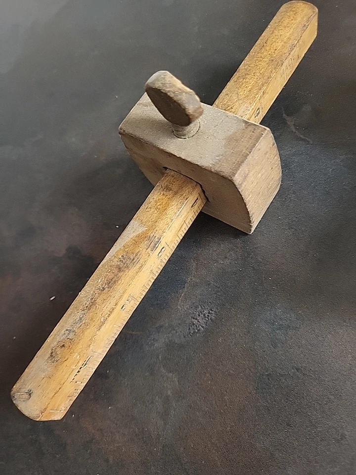 Lote de dos marcadores de madera, uno es una canicas M2083 otro desconocido hecho en EE. UU. Foto 4 de 4