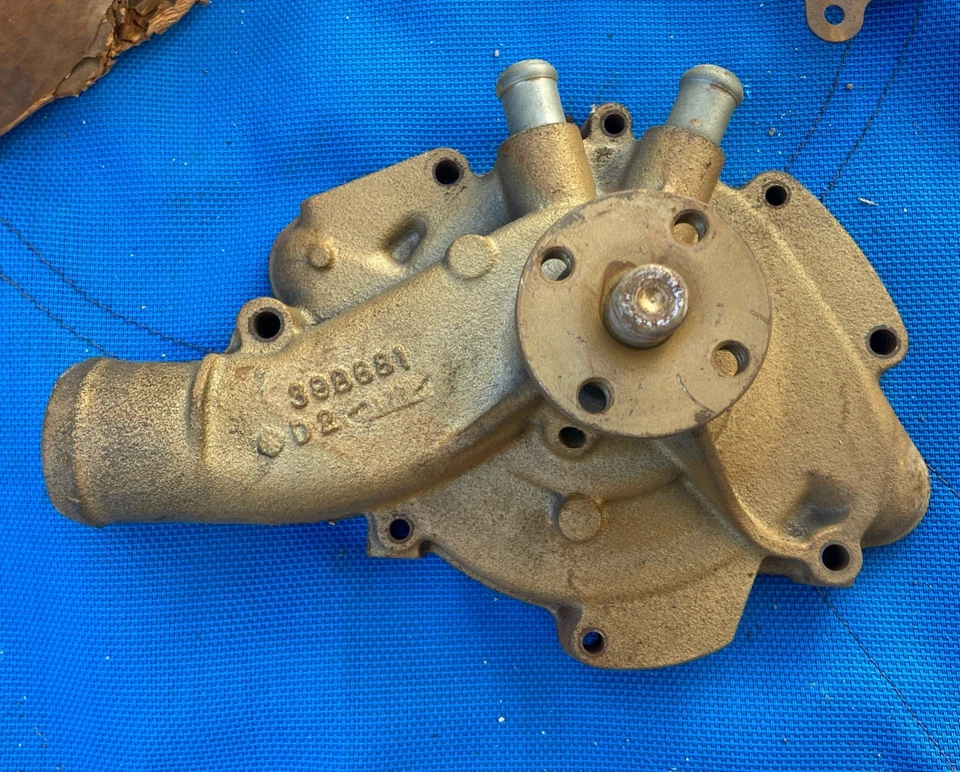 Oldsmobile 442 Cutlass 350 400 455 1968-70 sin bomba de agua aire acondicionado 230899 Foto 3 de 4