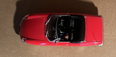 Minichamps 1/18 Scale 1970 Alfa Romeo 2000 Spider, Roadster, Red