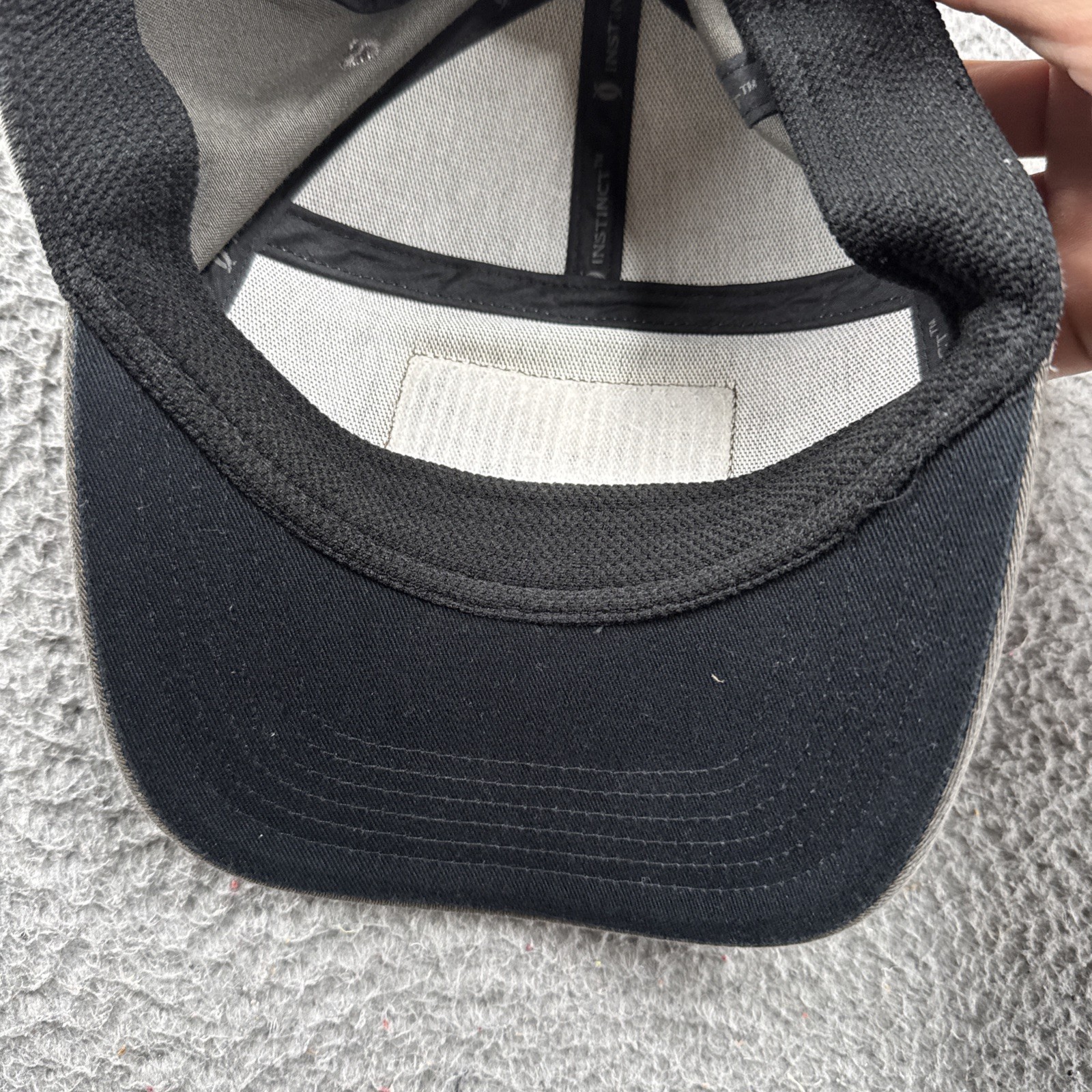 Cabelas Instinct Patch Gray Panel Hat Cap Flex Fi… - image 6