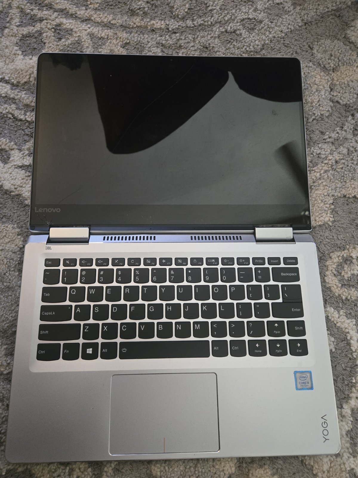 Lenovo YOGA 710-14IKB lapto