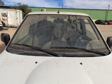 Pare-brise Nissan TERRANO