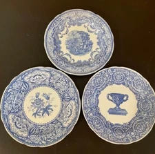 (3)! Beautiful 10.5” Spode Blue Room Collectible Plates Historical Patterns
