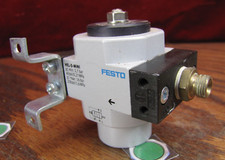 Festo On/Off 2/2 way directional Valve 40psi HEL-D-MIDI
