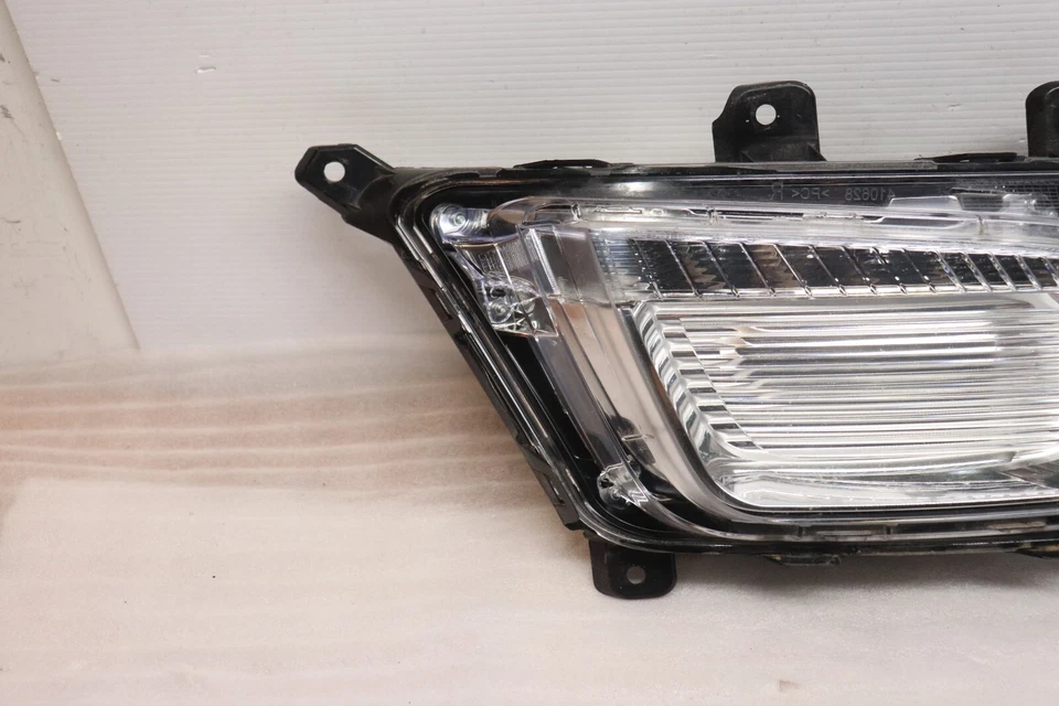 Chevrolet Equinox 2016 2017 OEM luz antiniebla LED pasajero derecho 9403708 Foto 3 de 4