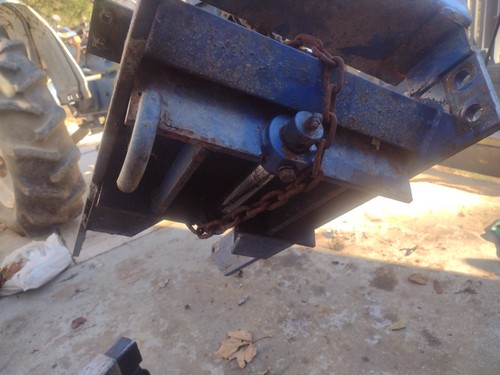 Mitsubishi Satoh Bull S630D 4x4 KE-130 Diesel 4x4 Front Axle Mounting Pin + Bolt