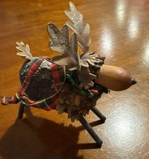 Resin Woodland Reindeer Ornament Acorn And Leaf Design