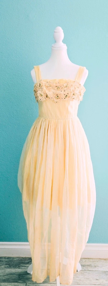 white christmas dresses 1940s Satin and Chiffon Sweetheart Wedding Gown S/M main image 0