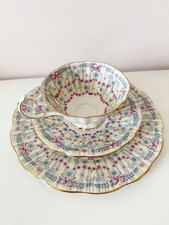Vestido de novia vintage Queen Anne Royal trío taza platillo y plato arcos de orquídea taza de té