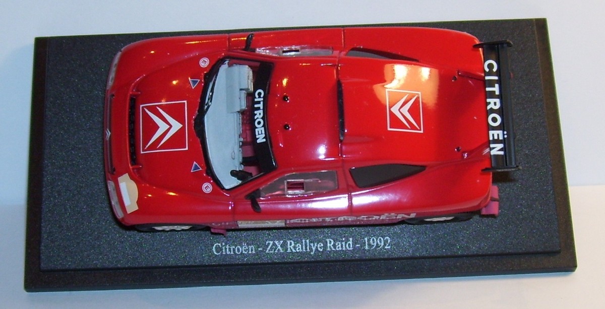 ミニチュア模型 1/43 スケール Universal Hobbies Citroen ZX Rallye Raid 1992 1/43 In