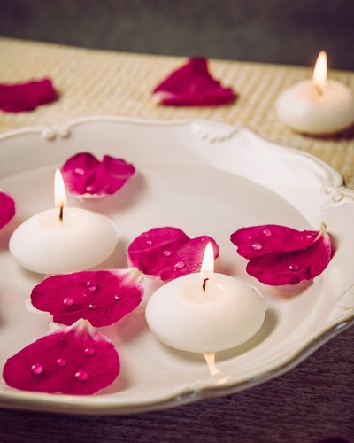 100 Pieces 1.65 Inch Floating Candles Unscented Dripless Tealight Candles Home D - Picture 3 of 7
