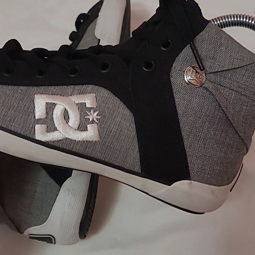 DC Mujer Zapatos de Skate Alto Gris Blanco y Negro Talla 6.5 - Imagen 4 de 10