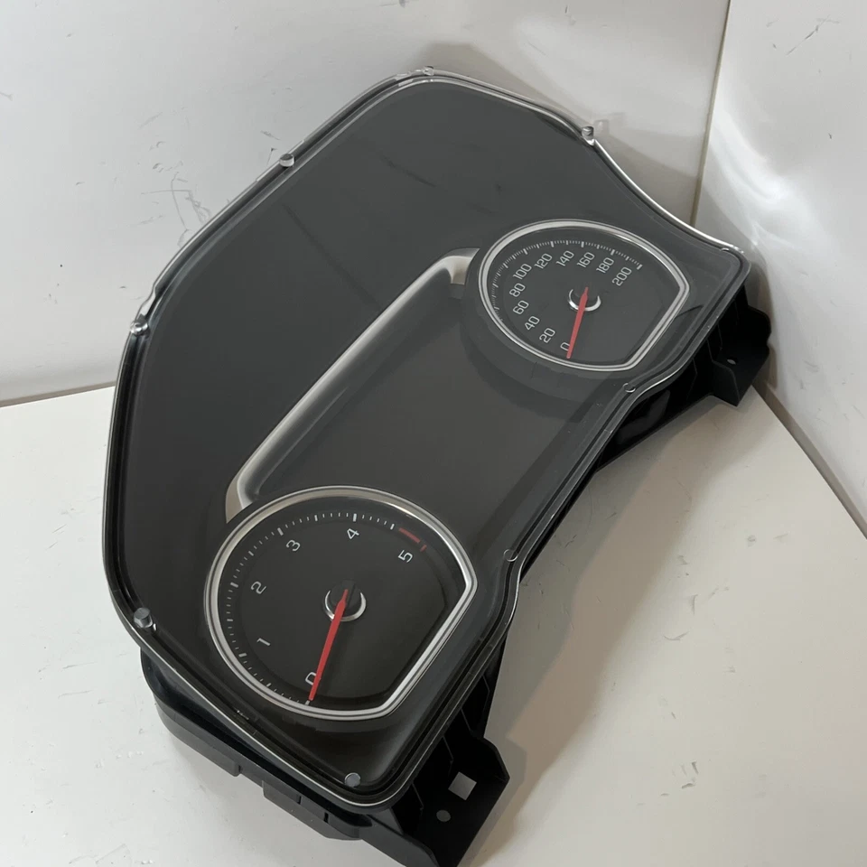 2021 CHEVROLET SILVERADO 2500 HD INSTRUMENT CLUSTER 84935281 OEM 105K - Изображение 2 из 4