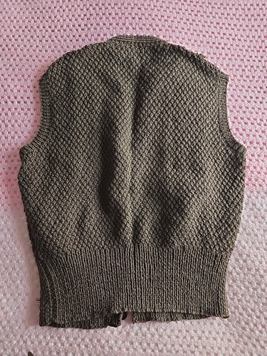 Hand Knitted Aron Wool Waist Coat Womans 36" Brown - Bild 10 von 17
