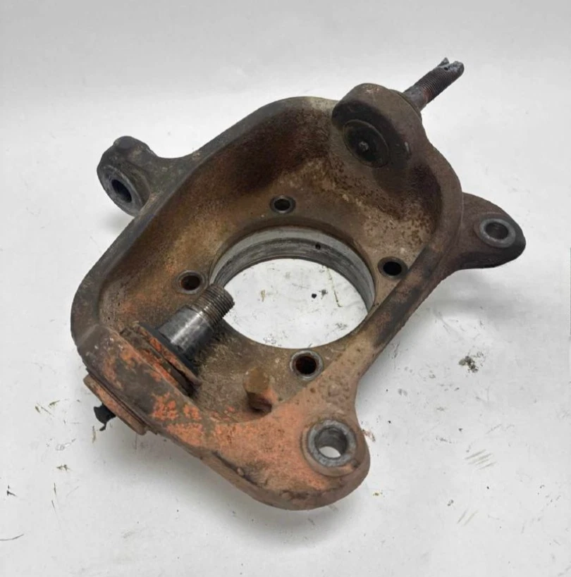2005-2012 Ford F250 Super Duty 4x4 Front Right Passenger Spindle Knuckle Oem - Image 2 of 4