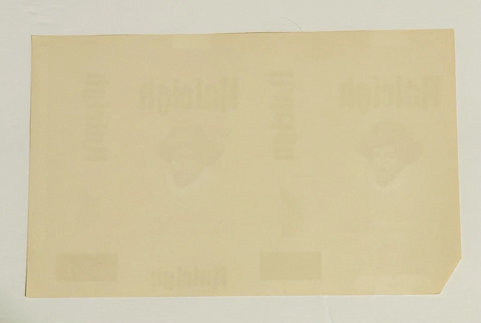 Papel blando vintage con punta de filtro de cigarrillos Raleigh, original de fábrica, años 60’s Foto 3 de 3