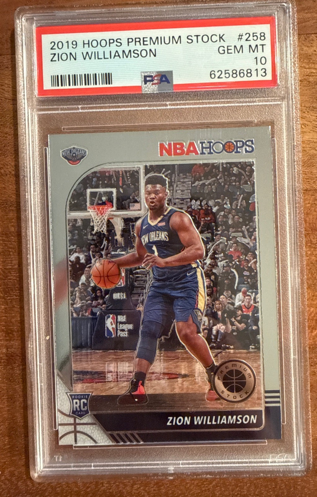 2019-20 Panini NBA HOOPS Premium Stock Zion Williamson PSA 10