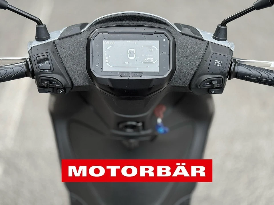 Piaggio Liberty 125 E5 plus S grigio materia 125ccm Roller NETTO €2.666,- - Bild 4 von 4