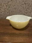 Vintage Pyrex Lemon Yellow Cinderella Bowl #441  1  1/2 Pint