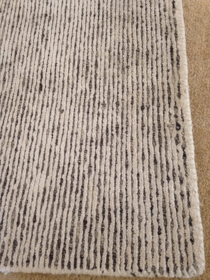 Modern Spectacular Silk/wool Tibetan Knotted Rug 2'X3' Stripe off White - Imagem 2 de 4