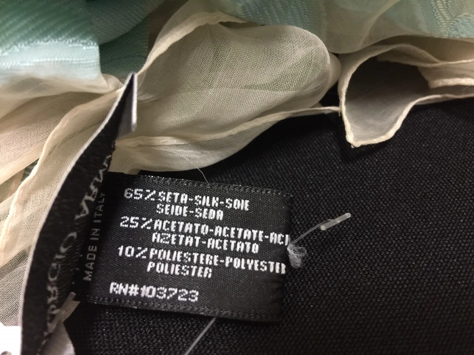 Cachecol semi transparente novo com etiquetas Giorgio Armani mistura de seda bege azul verde floral FS - Imagem 4 de 4