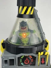 Rare Beast Lab Creator With  Megashark Action Figure TESTED Lights/Sounds