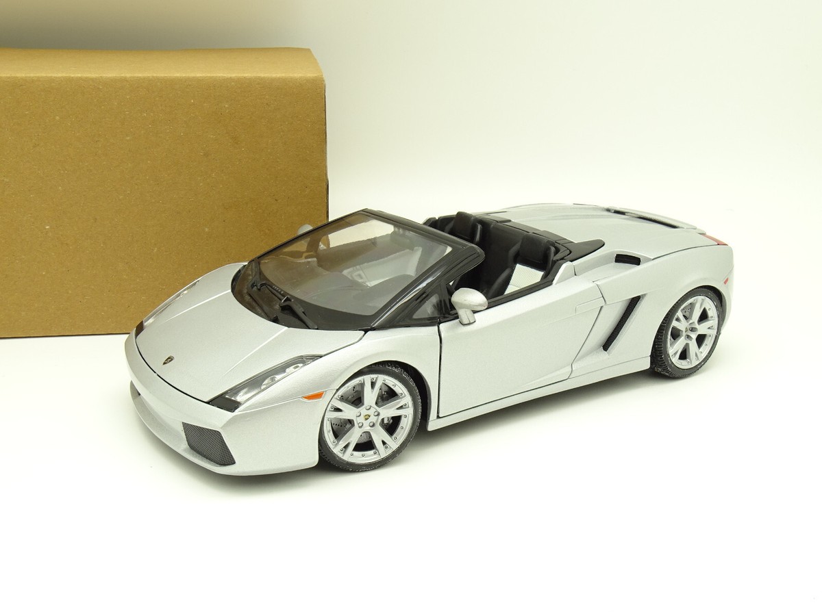 Lamborghini Gallardo ミニカー 1/18 シルバー AUTOart 1:18 Scale Lamborghini Gallardo, Metallic Silver