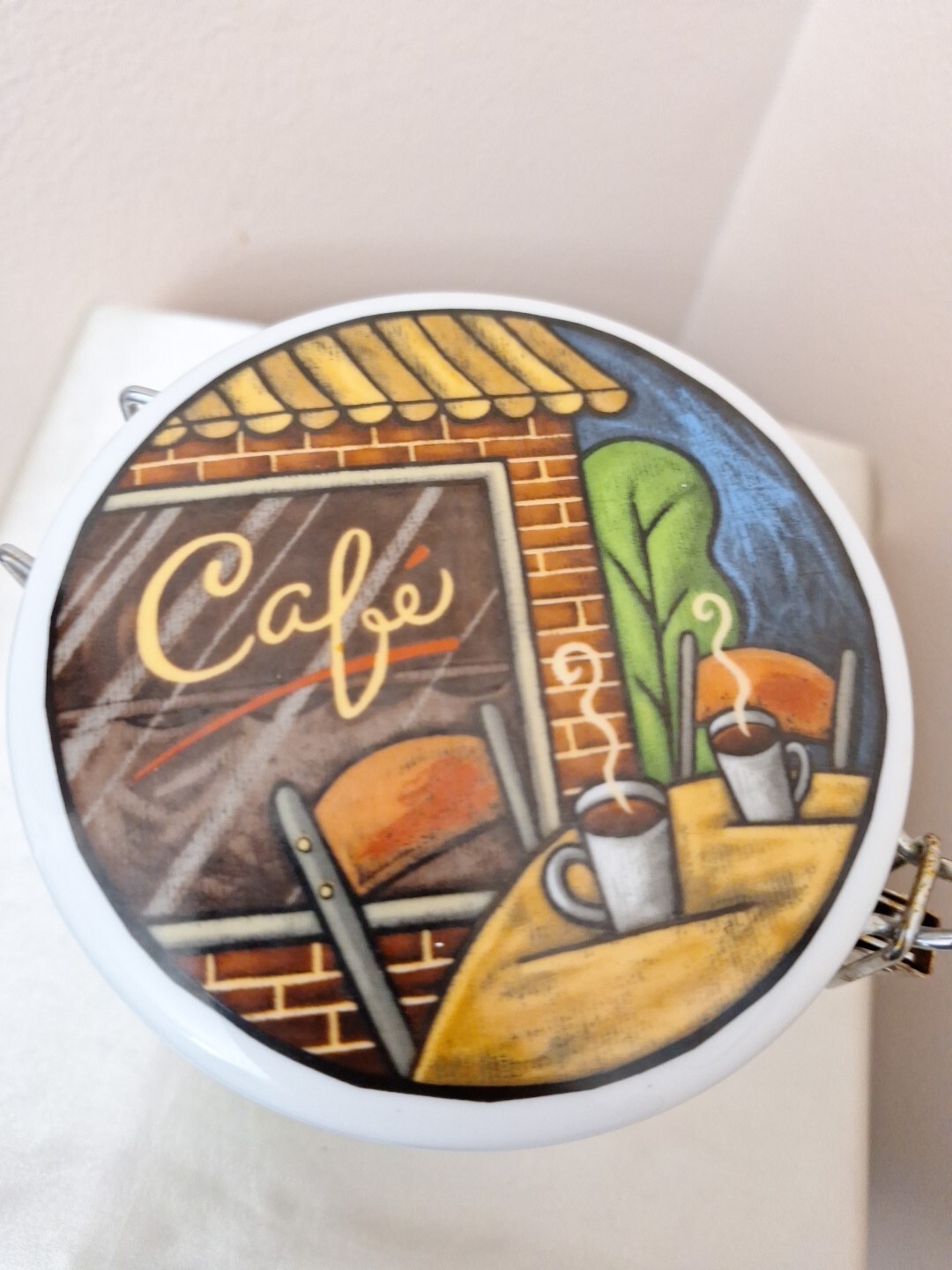 Airtight Canister Cafe, Illustration y Sylvie Bourbonniere, Joie de Vivre