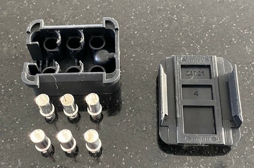 Mercedes-Benz Stecker 6-polig mit Hülse W107 W108 W111 W113 W201 W123 W114 W126 - Picture 4 of 7