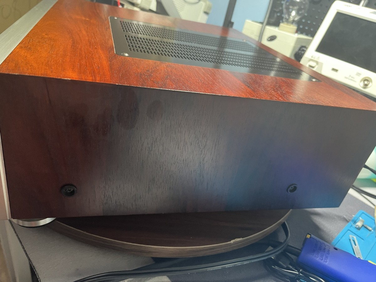 Luxman L-530 Stereo Integrated Amplifier – Fully Restored / – 100V