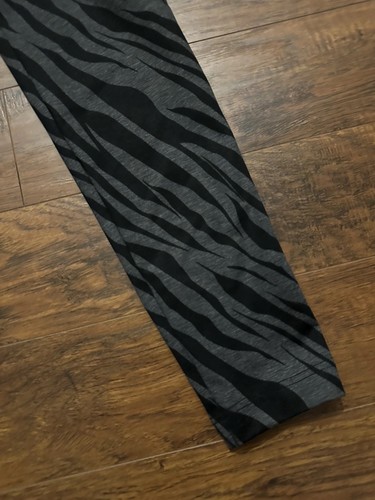 Chico's Fabulously Slimming Pants Black Gray Size 1 - 第 2/4 張圖片