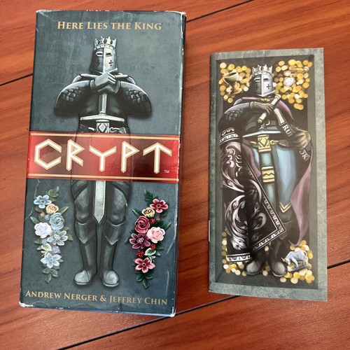 Crypt: Here Lies The King Gioco di Carte Road To Infamy - Giochi R2I Nuovo con scatola - Foto 4 di 5
