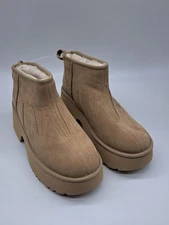 NEW Womens Size 11 UGG Ultra Mini New Heights Sunwave Suede Platform Ankle Boots