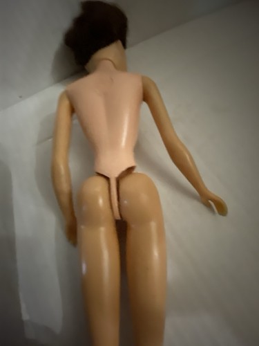 Bambola nuda vintage Miss Suzette 1962 Uneeda Doll Co. N.F. (432) - Foto 8 di 14