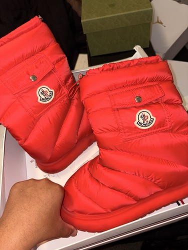 Women's Moncler GAIA pocket waterproof snow boots size 38/8 US. Red..
