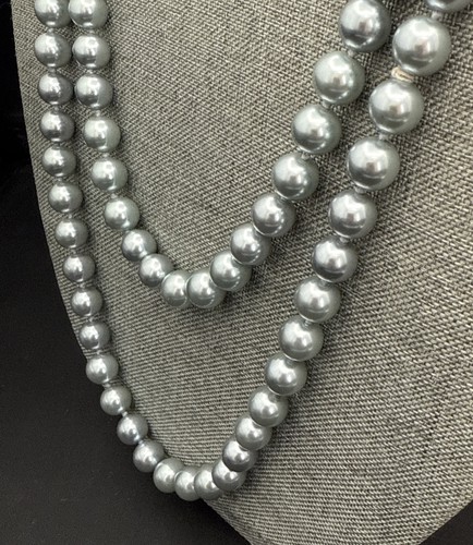 COLLAR Hermosas cuentas de perlas grises anudadas individualmente 70 pulgadas ver fotos - Imagen 5 de 5