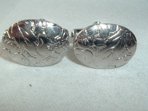 VINTAGE MENS SILVER TONE ETCHED FLOWER LEAF DESIGN OVAL CUFF LINKS